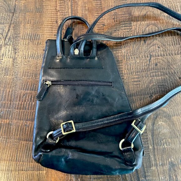 Leather Backpack Slim Medium NEW - Picture 2 of 4